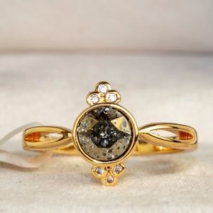 Fragrant jewels liquid gold collection ring